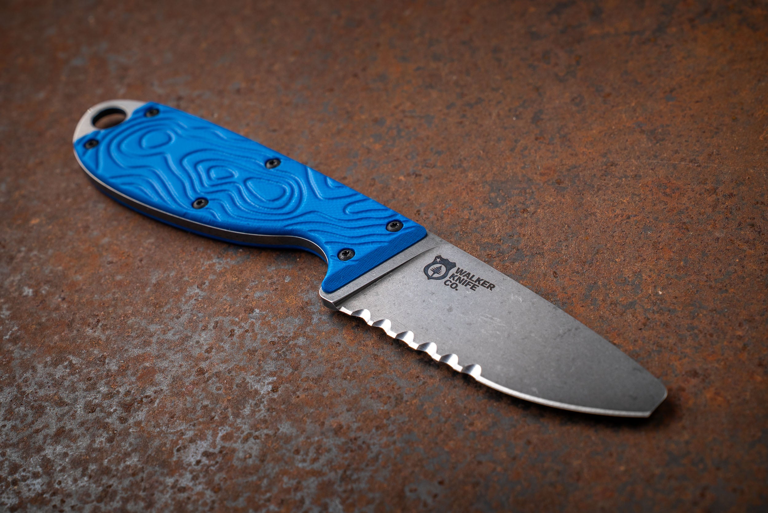 The Guardian River Knife – Blunt Tip, Serrated Edge, Blue G10